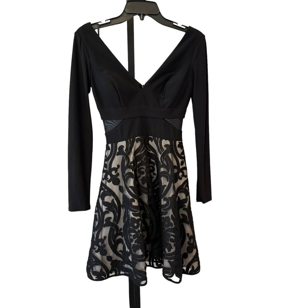 Avery G Bloomingdale’s Longsleeve Mesh Detailed Cocktail Dress with Flare sz 0 - Picture 2 of 9